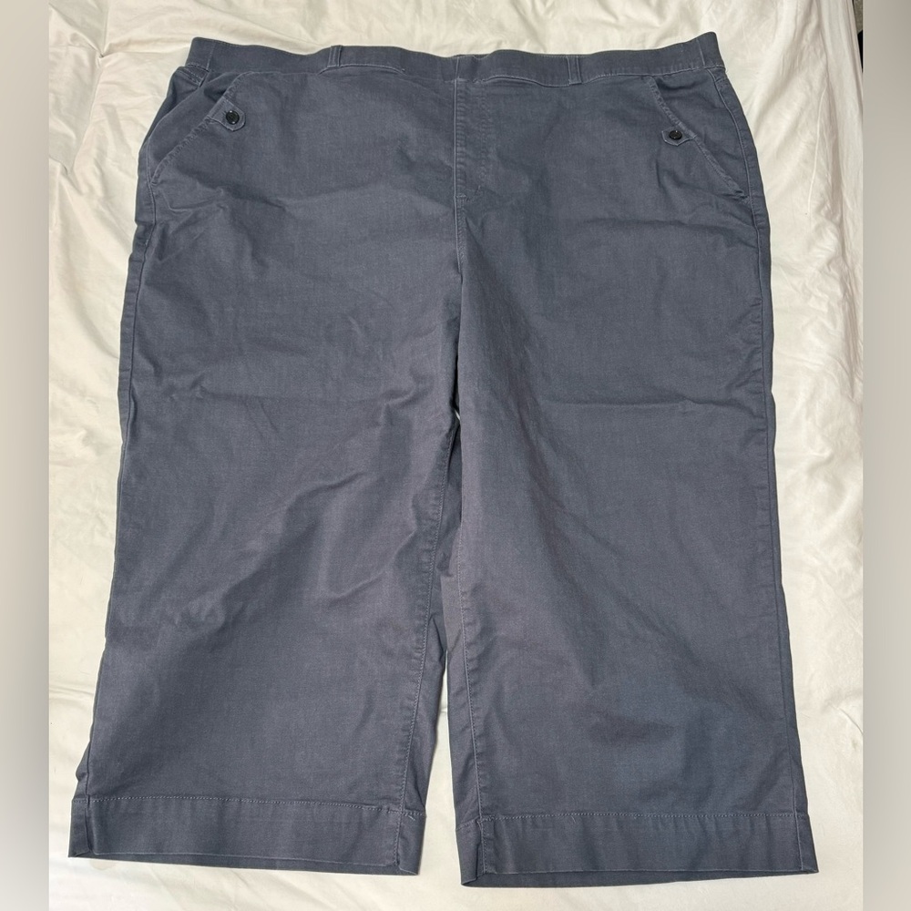 Like New! Wife-leg capri pants! Women’s Plus
